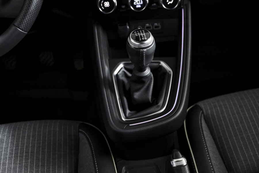 Renault Clio 1.0 TCe 90 PK GPF techno | Dig. Cockpit | Cruise | Stoel-+Stoelverw. | PDC | Camera | NAV + App. Connect | ECC | DAB | LM 16" | 2253