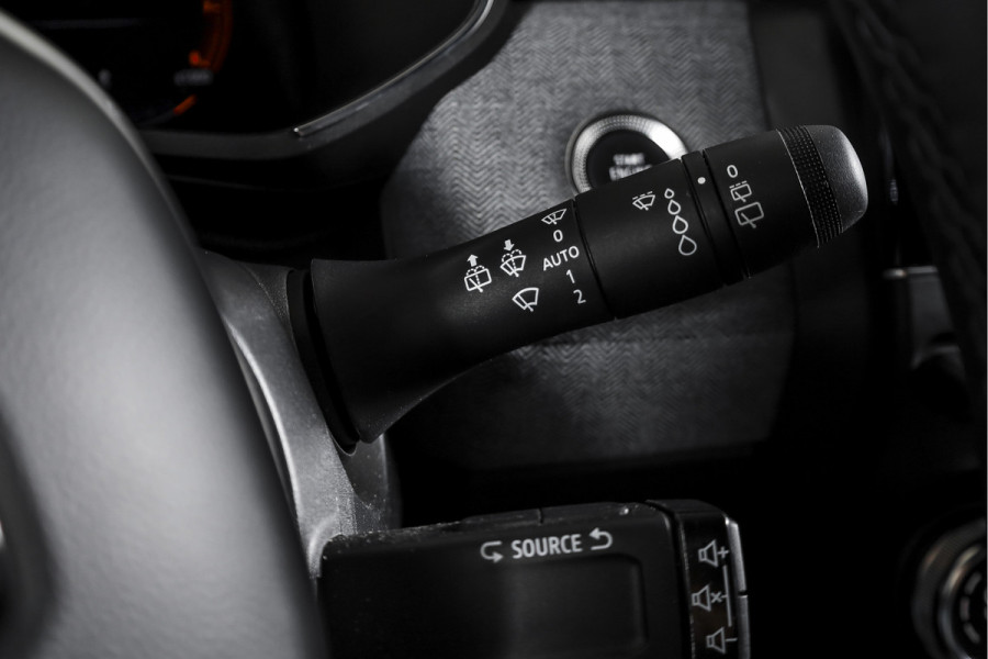 Renault Clio 1.0 TCe 90 PK GPF techno | Dig. Cockpit | Cruise | Stoel-+Stoelverw. | PDC | Camera | NAV + App. Connect | ECC | DAB | LM 16" | 2253