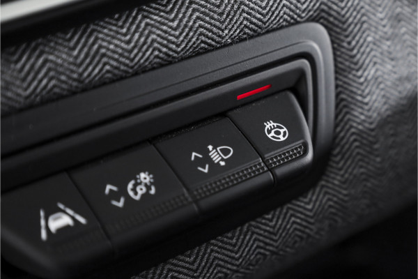 Renault Clio 1.0 TCe 90 PK GPF techno | Dig. Cockpit | Cruise | Stoel-+Stoelverw. | PDC | Camera | NAV + App. Connect | ECC | DAB | LM 16" | 2253