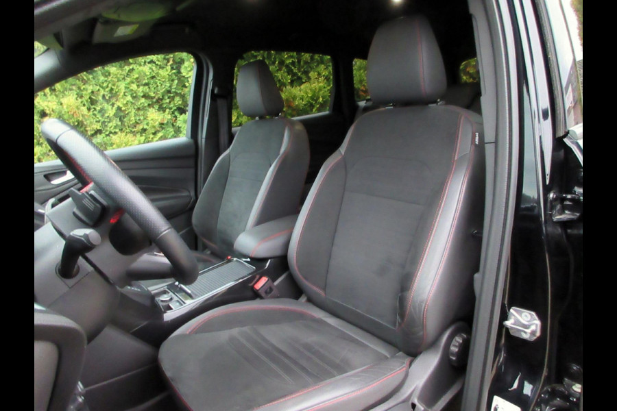 Ford Kuga 1.5 EcoBoost ST Line Automaat *Zeer mooi!*