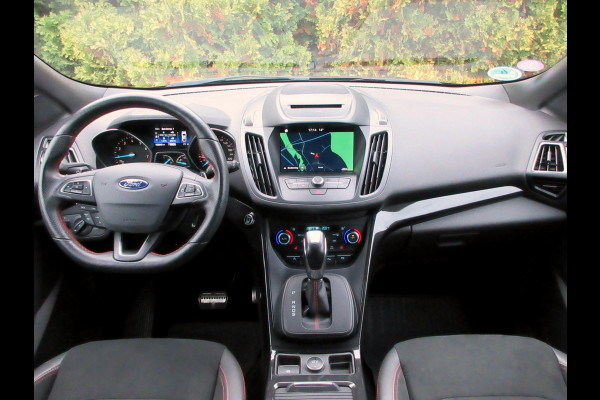 Ford Kuga 1.5 EcoBoost ST Line Automaat *Zeer mooi!*