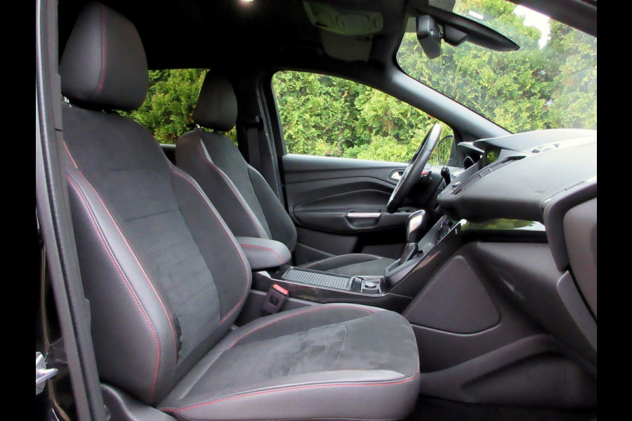 Ford Kuga 1.5 EcoBoost ST Line Automaat *Zeer mooi!*