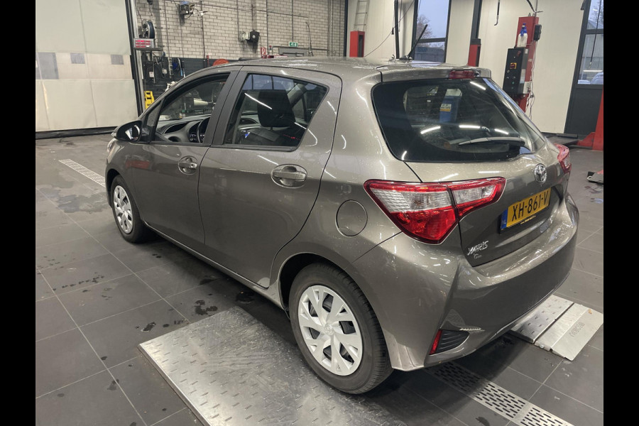 Toyota Yaris 1.0 VVT-i Active | Airco | Camera | 1E eigenaar