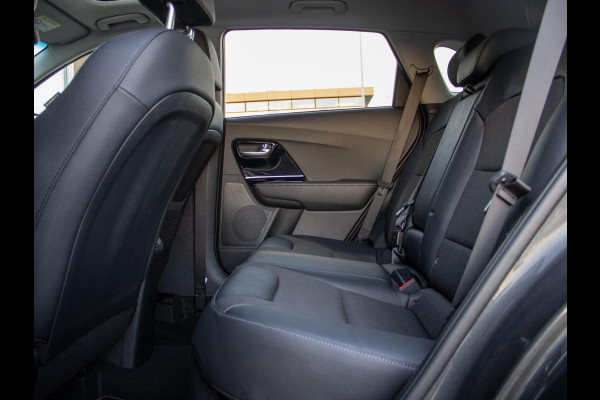 Kia Niro 1.6 GDi Hybrid Tech Edition Dynamicplusline | Stoel en stuurverwarming | Schuifkanteldak | Digitaal dashboard