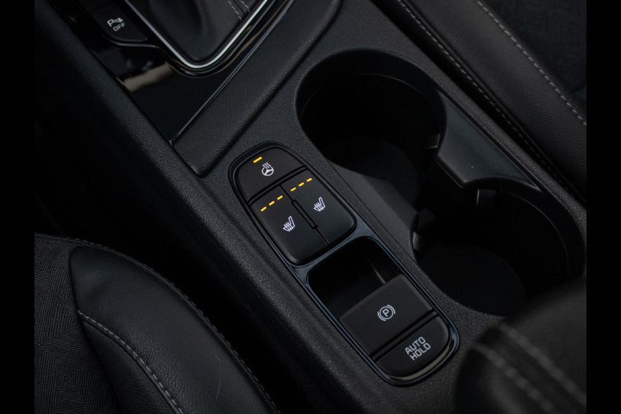 Kia Niro 1.6 GDi Hybrid Tech Edition Dynamicplusline | Stoel en stuurverwarming | Schuifkanteldak | Digitaal dashboard