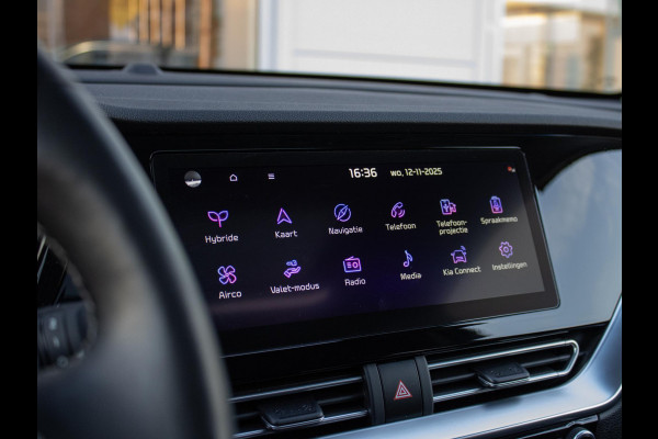Kia Niro 1.6 GDi Hybrid Tech Edition Dynamicplusline | Stoel en stuurverwarming | Schuifkanteldak | Digitaal dashboard