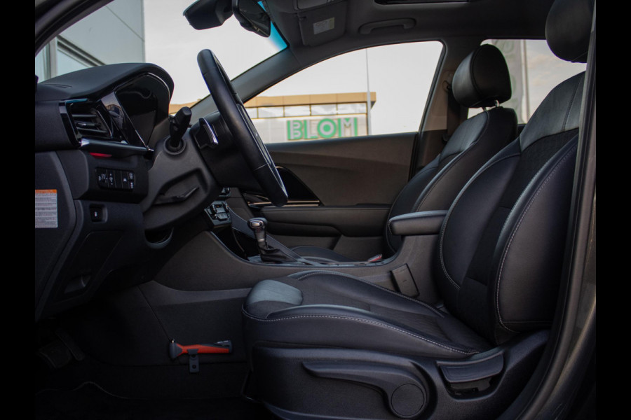 Kia Niro 1.6 GDi Hybrid Tech Edition Dynamicplusline | Stoel en stuurverwarming | Schuifkanteldak | Digitaal dashboard