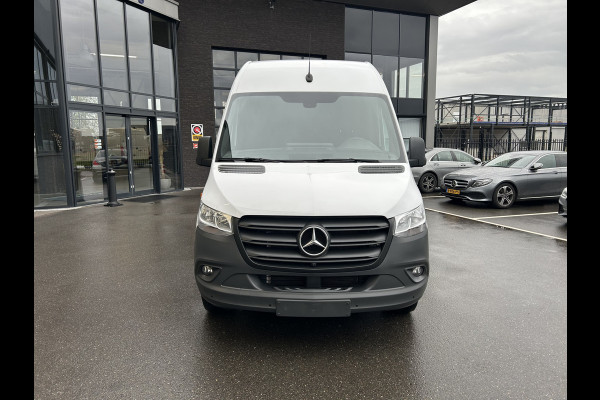 Mercedes-Benz Sprinter 317 CDI L2 H2 MBUX / 360 Camera / Navigatie / Parkeersensoren / Cruise control / Airco / 270 Graden achterdeuren