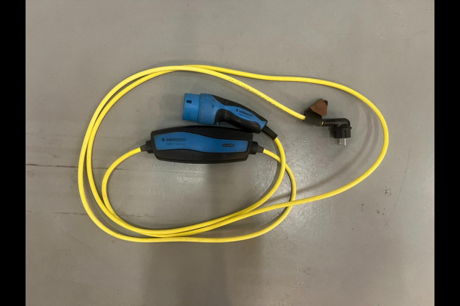 Volvo XC60 2.0 T8 Twin Engine AWD Inscription / BTW / B&W / Masaage