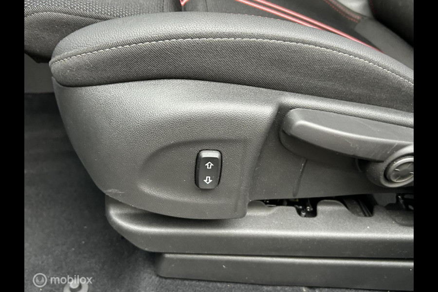 Opel Crossland 1.2 Turbo GS 110 PK LED / FM nav / Camera / 14.750 KM!!!