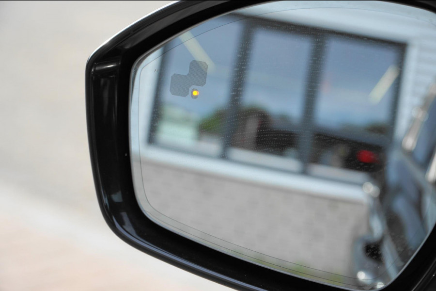 Land Rover Discovery Sport D150 2.0 R-Dynamic HSE 1STE. EIG.