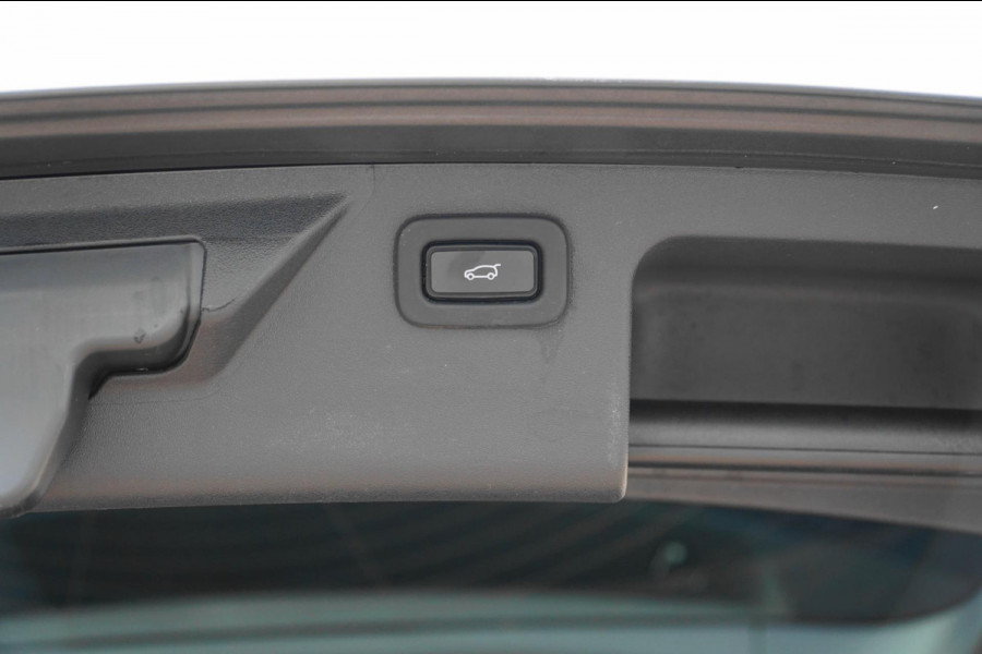 Land Rover Discovery Sport D150 2.0 R-Dynamic HSE 1STE. EIG.