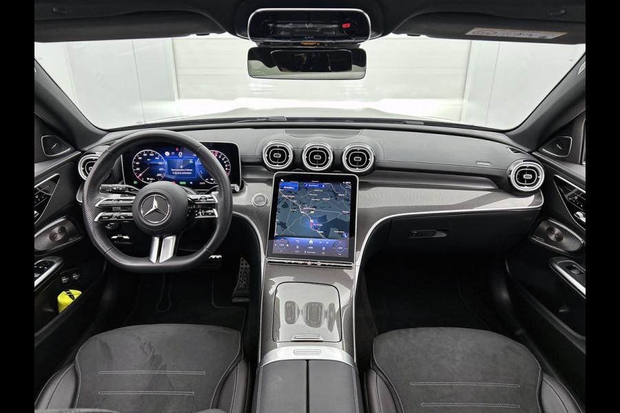 Mercedes-Benz C-Klasse Estate 300 e AMG Plug-In Hybride AMG Line | Night Pakket | Panorama Schuif-Kanteldak | Alarm Klasse 3 | KeyLess-Go | Easy Pack Achterklep. Inclusief 48 maanden Mercedes-Benz Certified garantie voor Europa.