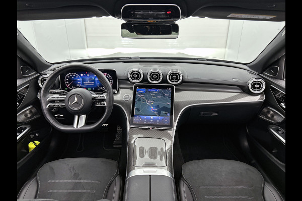 Mercedes-Benz C-Klasse Estate 300 e AMG Plug-In Hybride AMG Line | Night Pakket | Panorama Schuif-Kanteldak | Alarm Klasse 3 | KeyLess-Go | Easy Pack Achterklep. Inclusief 48 maanden Mercedes-Benz Certified garantie voor Europa.