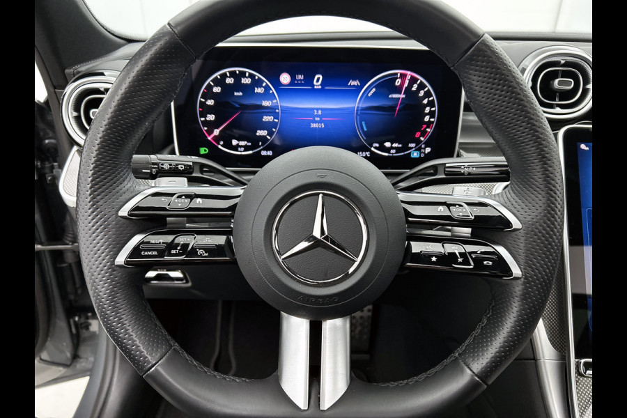 Mercedes-Benz C-Klasse Estate 300 e AMG Plug-In Hybride AMG Line | Night Pakket | Panorama Schuif-Kanteldak | Alarm Klasse 3 | KeyLess-Go | Easy Pack Achterklep. Inclusief 48 maanden Mercedes-Benz Certified garantie voor Europa.