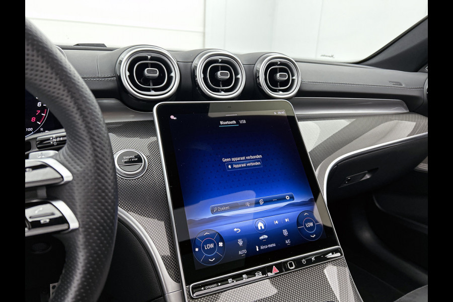 Mercedes-Benz C-Klasse Estate 300 e AMG Plug-In Hybride AMG Line | Night Pakket | Panorama Schuif-Kanteldak | Alarm Klasse 3 | KeyLess-Go | Easy Pack Achterklep. Inclusief 48 maanden Mercedes-Benz Certified garantie voor Europa.