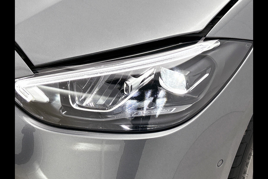 Mercedes-Benz C-Klasse Estate 300 e AMG Plug-In Hybride AMG Line | Night Pakket | Panorama Schuif-Kanteldak | Alarm Klasse 3 | KeyLess-Go | Easy Pack Achterklep. Inclusief 48 maanden Mercedes-Benz Certified garantie voor Europa.