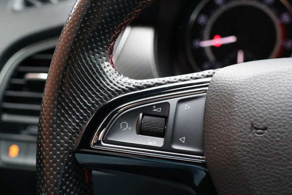 Škoda Fabia Combi 1.0 TSI Monte Carlo | CarPlay | PDC | LED | Trekhaak | Climatronic | LM Velgen | Sport stoelen | Nieuwe APK | NAP Logisch