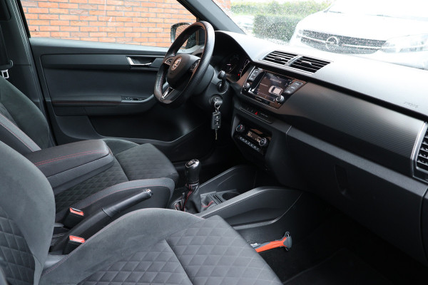 Škoda Fabia Combi 1.0 TSI Monte Carlo | CarPlay | PDC | LED | Trekhaak | Climatronic | LM Velgen | Sport stoelen | Nieuwe APK | NAP Logisch