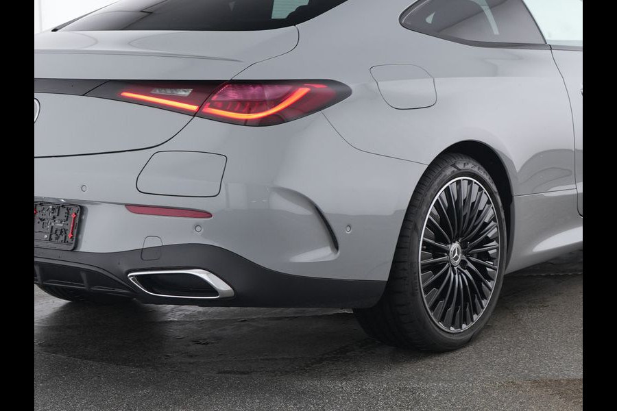 Mercedes-Benz CLE Coupé 300 e AMG Plug-In Hybride AMG Line Premium Plus | Night Pakket | Trekhaak | Distronic | Panorama Schuif-Kanteldak | Stuur en Stoelverwarming. Inclusief 24 maanden MB Certified garantie voor Europa.