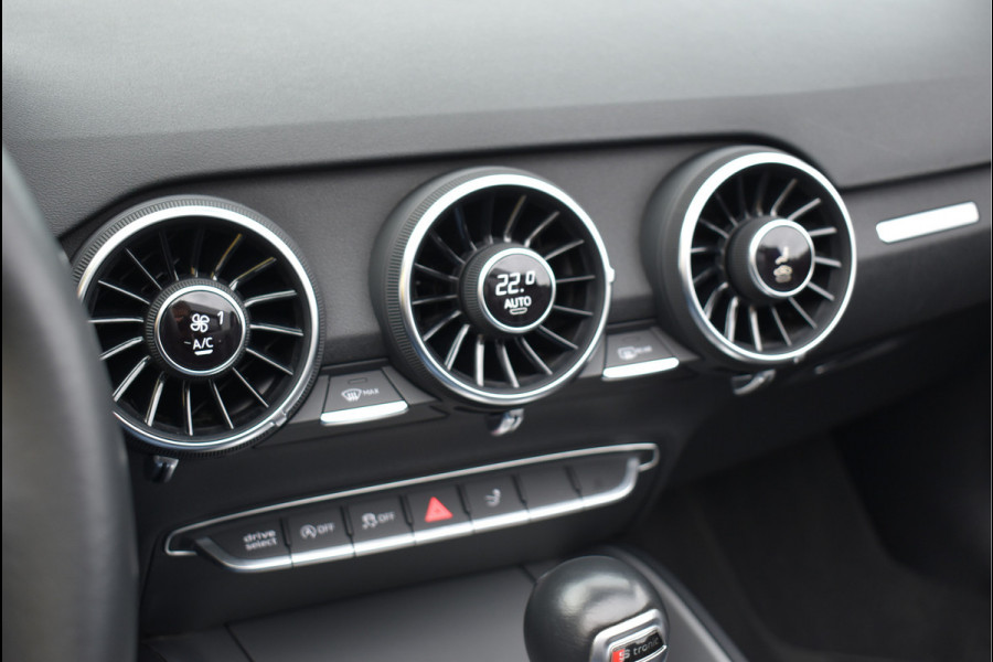 Audi TT Roadster 40 TFSI Black Edition Facelift Model RS-Stoelen Navi Led 19 Inch