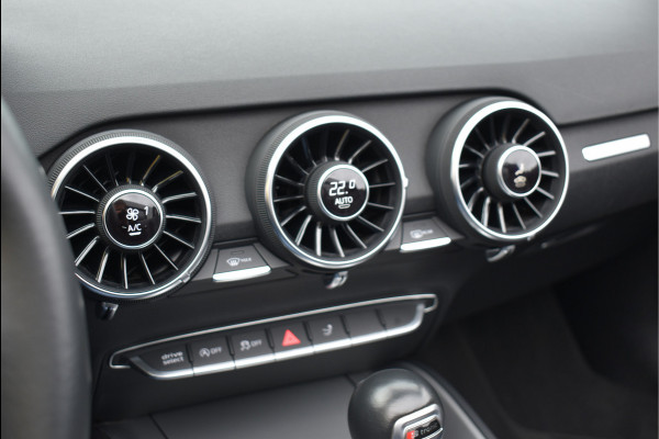 Audi TT Roadster 40 TFSI Black Edition Facelift Model RS-Stoelen Navi Led 19 Inch