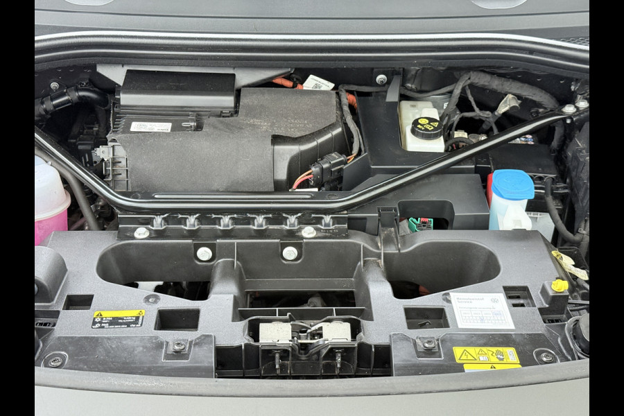 Volkswagen ID.4 Max 77kWh S.O.H. 92% Warmtepomp Trekhaak Camera Adap.Cruise + stop&go Apple Carplay Android Auto Navi Ecc Pdc Lmv 20" Led Privacy Glas DAB File assistent Matrix Led Keyless Origineel Nederlandse Auto