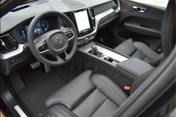 Volvo XC60 2.0 Recharge T8 AWD R-Design 455 Pk Pano Luchtvering Trekhaak Keyless Leder 21 Inch