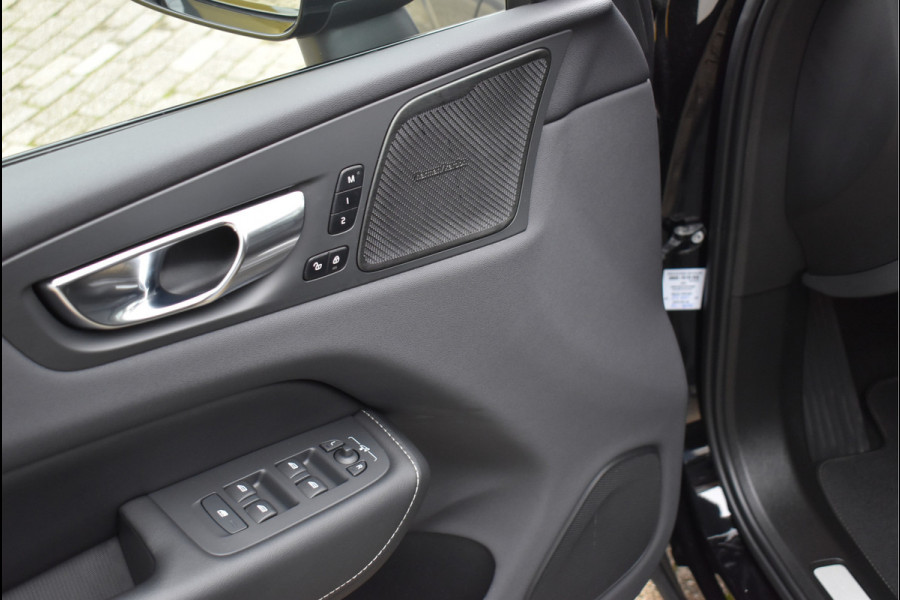 Volvo XC60 2.0 Recharge T8 AWD R-Design 455 Pk Pano Luchtvering Trekhaak Keyless Leder 21 Inch