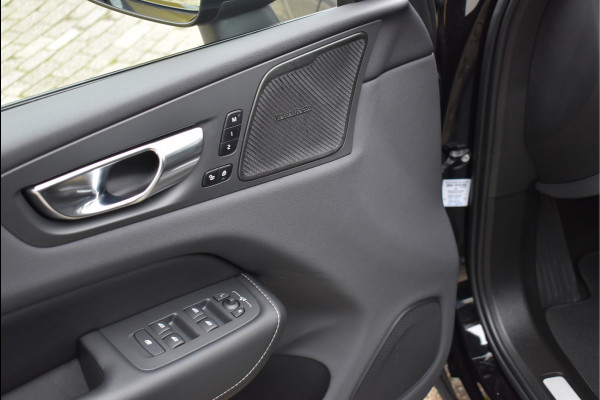Volvo XC60 2.0 Recharge T8 AWD R-Design 455 Pk Pano Luchtvering Trekhaak Keyless Leder 21 Inch