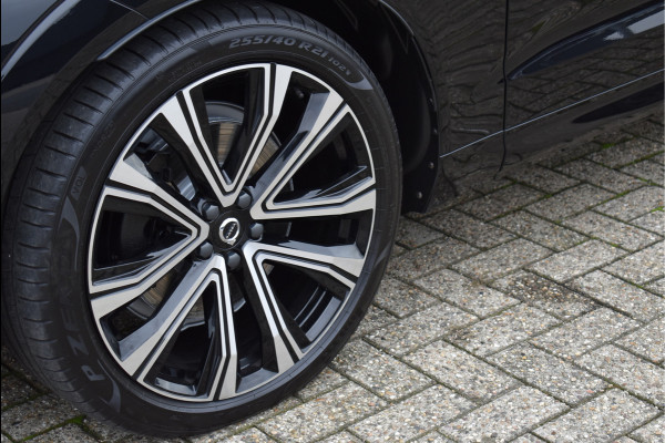 Volvo XC60 2.0 Recharge T8 AWD R-Design 455 Pk Pano Luchtvering Trekhaak Keyless Leder 21 Inch