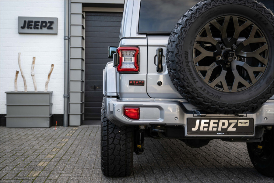 Jeep Wrangler 2.2 D BRUTE Richmond / Grijs kenteken / Liftkit / Ex Btw