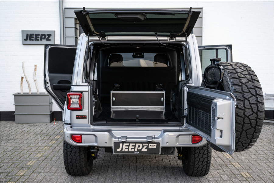 Jeep Wrangler 2.2 D BRUTE Richmond / Grijs kenteken / Liftkit / Ex Btw