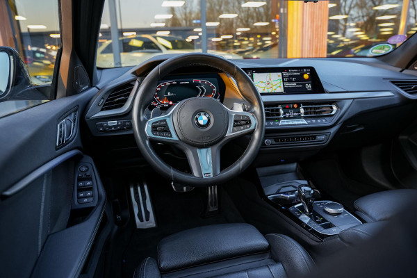 BMW 1-serie M135i xDrive High Executive Edition