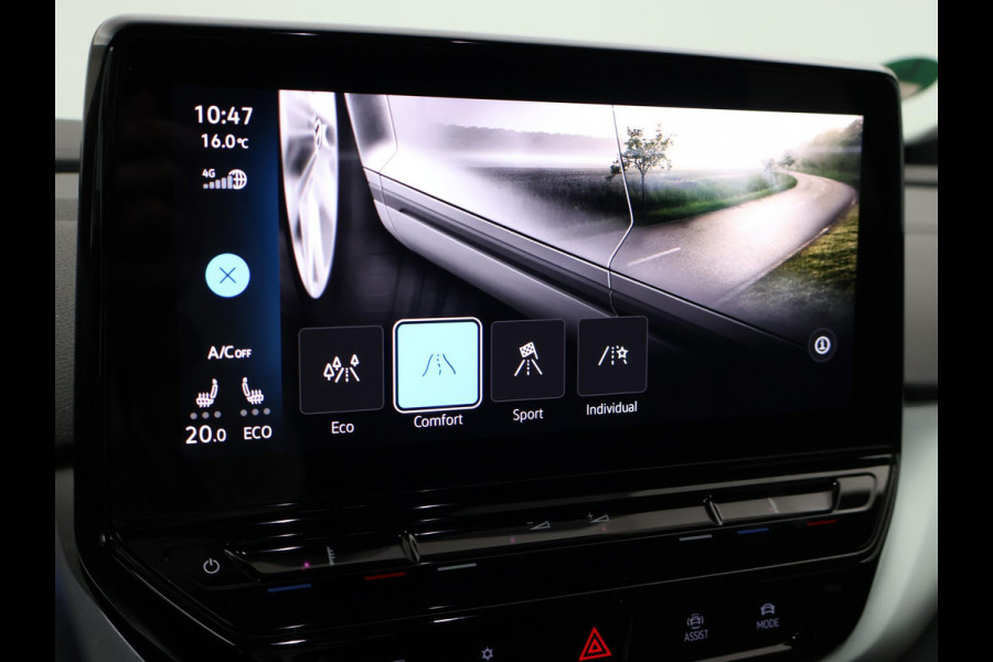 Volkswagen ID.4 First 77 kWh 1st EDITION + WEGKL. TREKHAAK | 20 INCH | CAMERA | STOELVERW. | APPLE CARPLAY