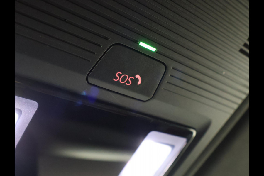 Volkswagen ID.4 First 77 kWh 1st EDITION + WEGKL. TREKHAAK | 20 INCH | CAMERA | STOELVERW. | APPLE CARPLAY