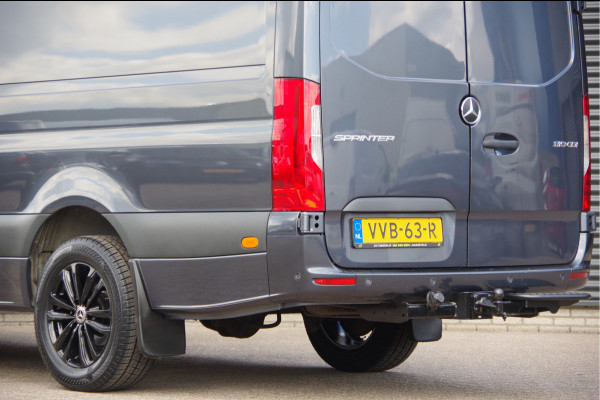 Mercedes-Benz Sprinter 319 3.0 CDI V6 L3H2 AUT. LED, LEDER, 3.5T TREKHAAK, CRUISE, MBUX, CAMERA, STANDKACHEL, CLIMA, APPLE CARPLAY/ANDROID AUTO, PARKEE