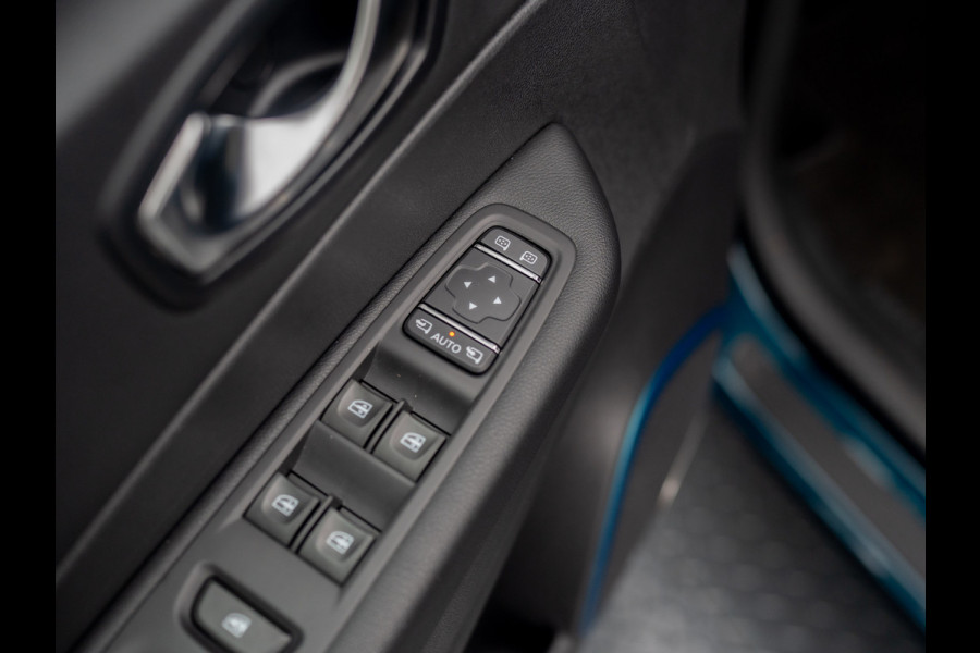 Renault Captur 1.2 TCe Intens | Trekhaak afnb. | Dodehoek sensoren | Camera | PDC V&A | Prijs Rijklaar!!