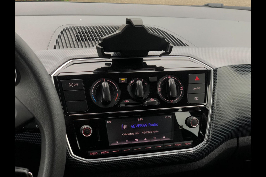 Volkswagen up! 1.0 RIJKLAAR! | Airco, Bluetooth, DAB Radio, El. Ramen | NAP |