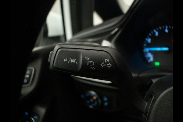 Ford Fiesta 1.1 Sport (APPLE CARPLAY,NAVI,LED,PDC,LANE ASSIST,DAB,BLUETOOTH,SPORTSTOELEN,LM VELGEN,NIEUWE APK,NETTE STAAT)