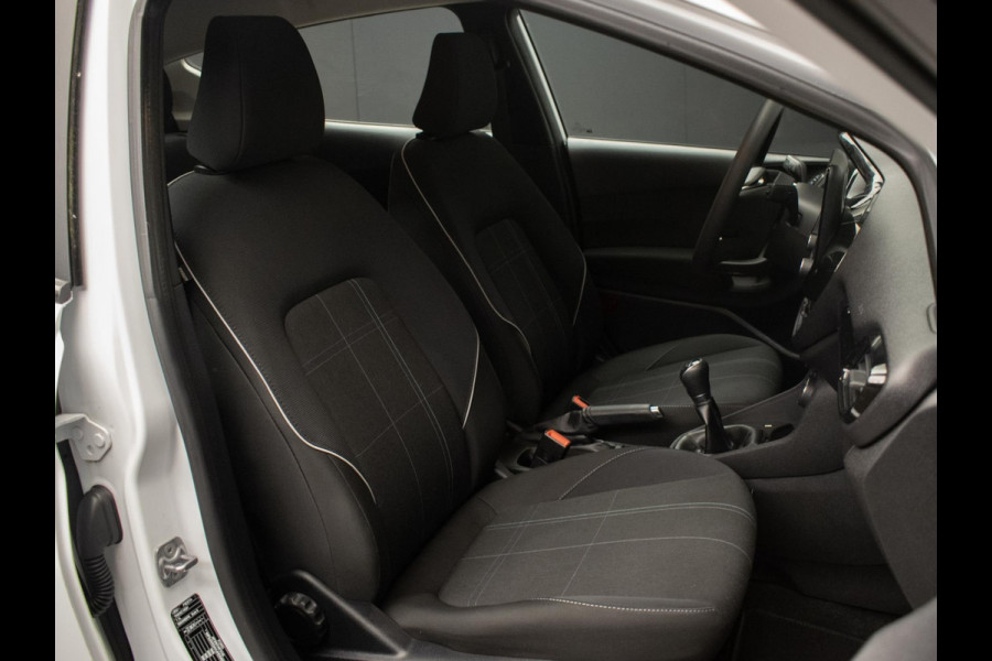 Ford Fiesta 1.1 Sport (APPLE CARPLAY,NAVI,LED,PDC,LANE ASSIST,DAB,BLUETOOTH,SPORTSTOELEN,LM VELGEN,NIEUWE APK,NETTE STAAT)