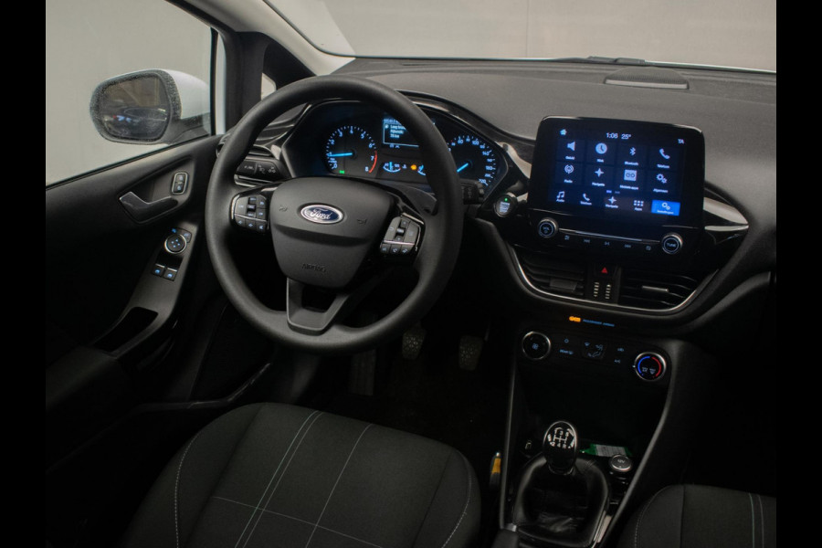 Ford Fiesta 1.1 Sport (APPLE CARPLAY,NAVI,LED,PDC,LANE ASSIST,DAB,BLUETOOTH,SPORTSTOELEN,LM VELGEN,NIEUWE APK,NETTE STAAT)