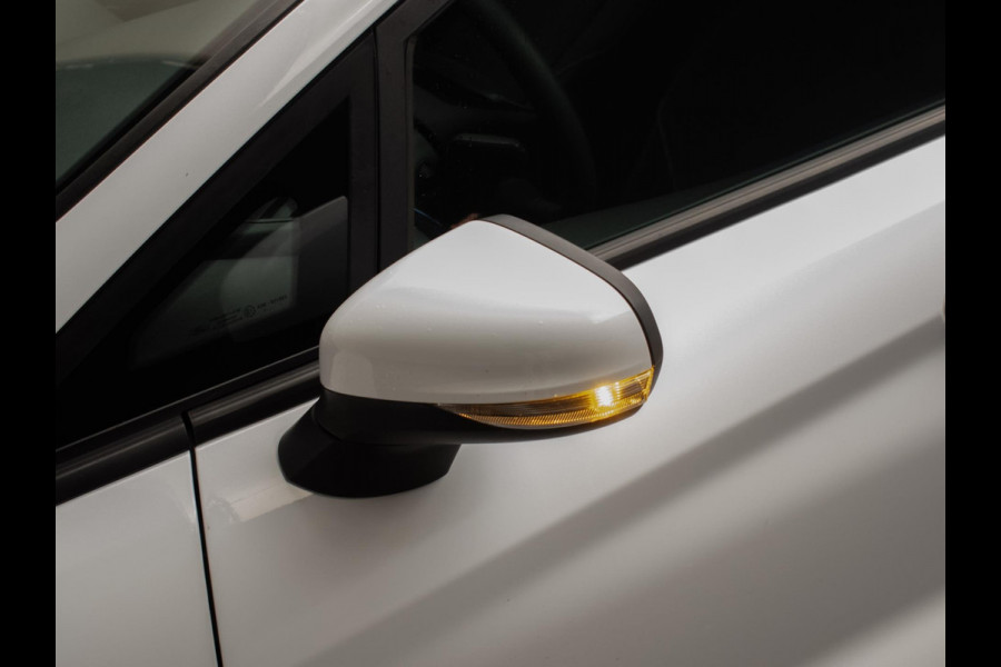 Ford Fiesta 1.1 Sport (APPLE CARPLAY,NAVI,LED,PDC,LANE ASSIST,DAB,BLUETOOTH,SPORTSTOELEN,LM VELGEN,NIEUWE APK,NETTE STAAT)