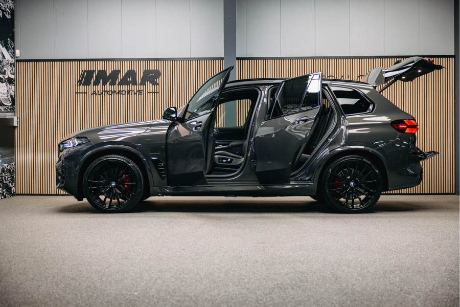 BMW X5 xDrive50e | Luxe stoelen | Luchtvering | Dravit Grau | Trekhaak | Stuur en stoelverwarming | Harman/Kardon |