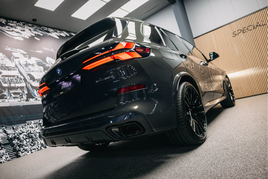 BMW X5 xDrive50e | Luxe stoelen | Luchtvering | Dravit Grau | Trekhaak | Stuur en stoelverwarming | Harman/Kardon |