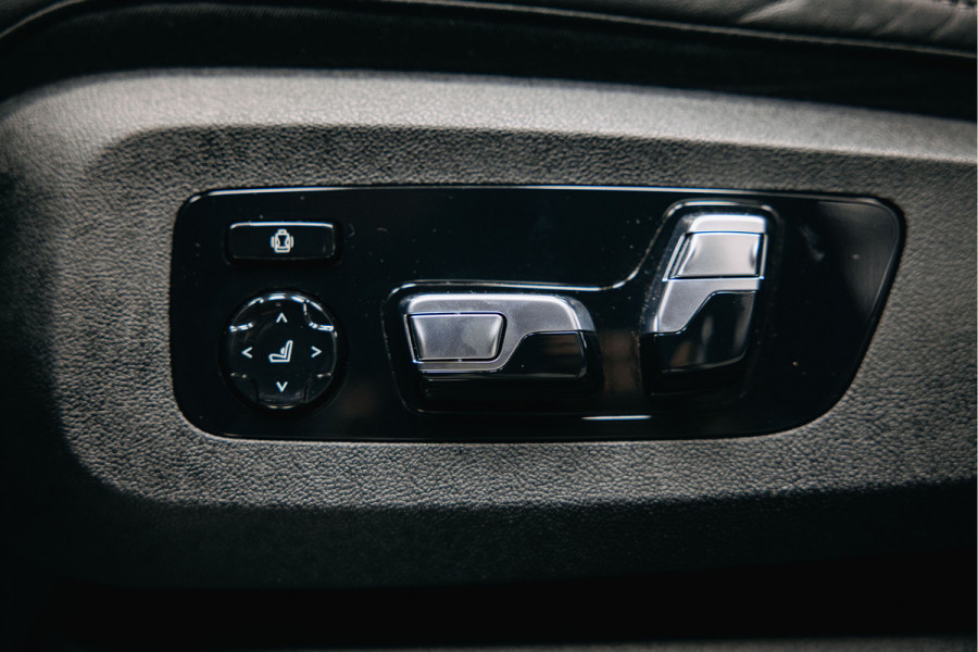 BMW X5 xDrive50e | Luxe stoelen | Luchtvering | Dravit Grau | Trekhaak | Stuur en stoelverwarming | Harman/Kardon |