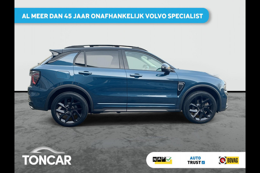 Lynk & Co 01 1.5 Plug in Hybrid Black Line| SkyRoof | Camera | Climate Pack | Pilot Assist | Park Assist | Carplay Android auto