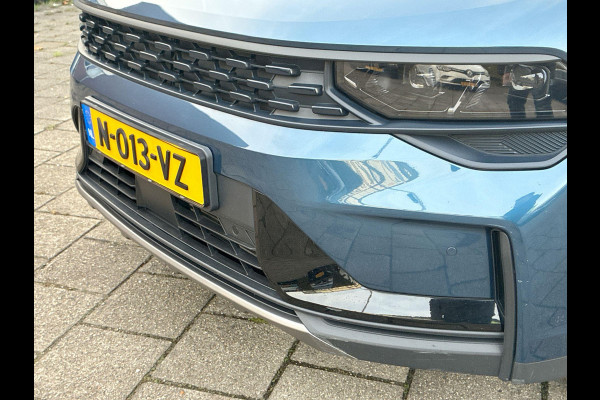 Lynk & Co 01 1.5 Plug in Hybrid Black Line| SkyRoof | Camera | Climate Pack | Pilot Assist | Park Assist | Carplay Android auto