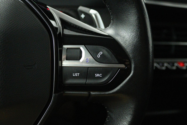 Peugeot 2008 1.2 PureTech Active (STOELVERWARMING, ACHTERUITRIJCAMERA, CRUISE CONTROL, SENSOREN, AUTOMAAT, LANE-ASSIST)