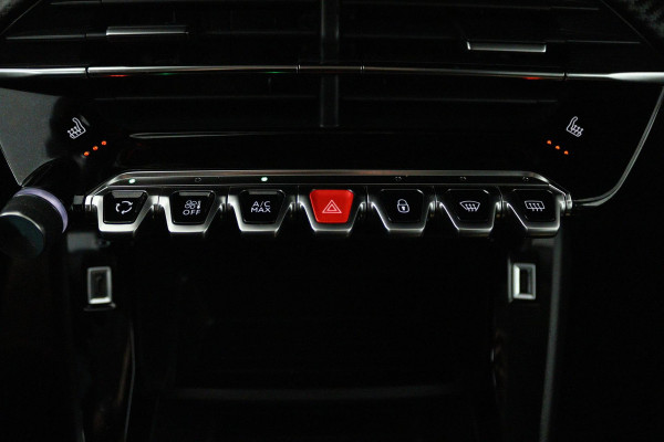 Peugeot 2008 1.2 PureTech Active (STOELVERWARMING, ACHTERUITRIJCAMERA, CRUISE CONTROL, SENSOREN, AUTOMAAT, LANE-ASSIST)